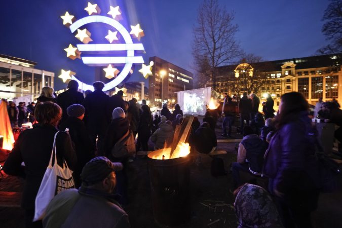fkv_demo_schwabinggrad_ballett_eurozone_4.jpg